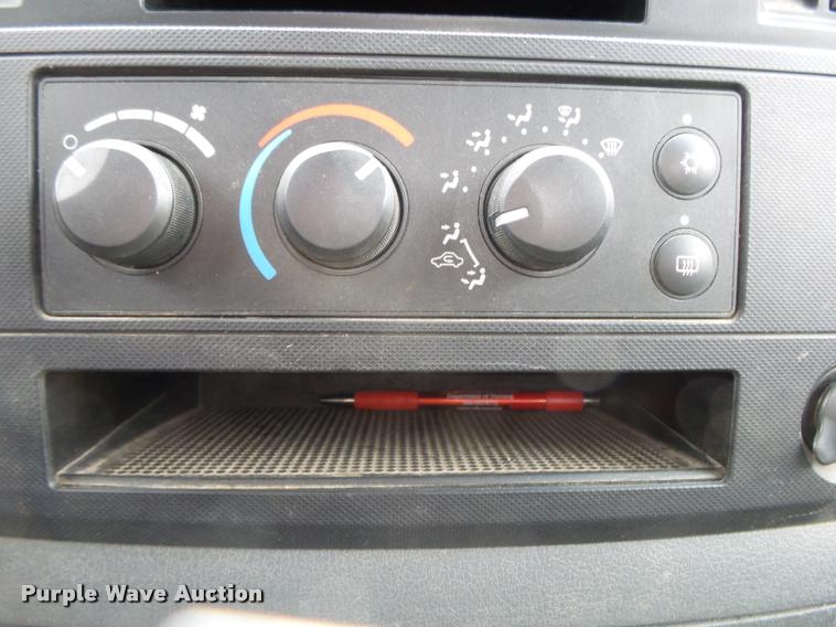 image for item DA2641 2007 Dodge Ram 2500 Quad Cab pickup truck