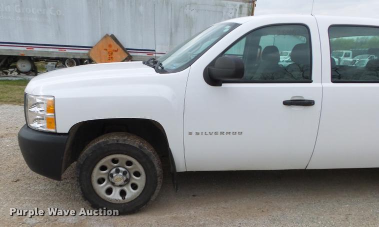 image for item DA2642 2008 Chevrolet Silverado 1500 CrewCab pickup truck