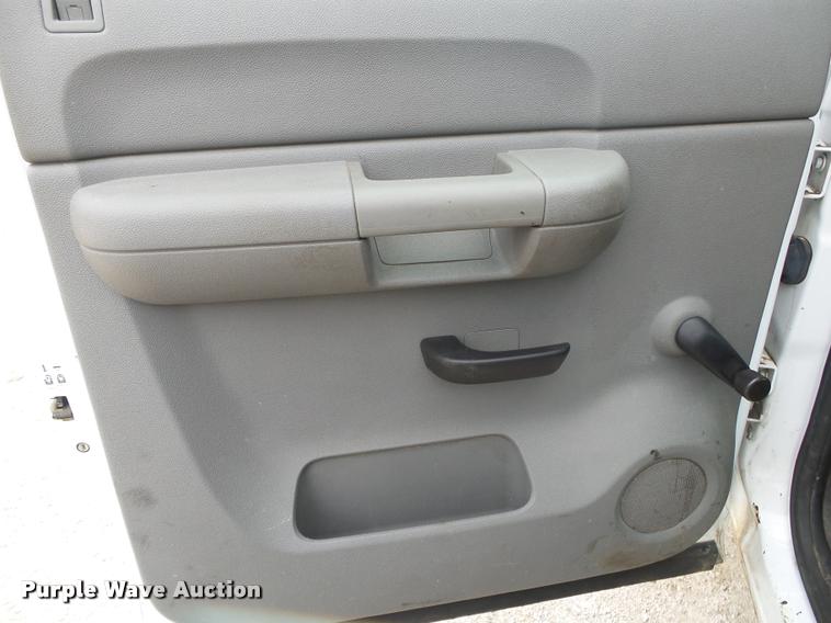 image for item DA2642 2008 Chevrolet Silverado 1500 CrewCab pickup truck