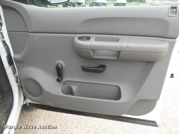 image for item DA2642 2008 Chevrolet Silverado 1500 CrewCab pickup truck
