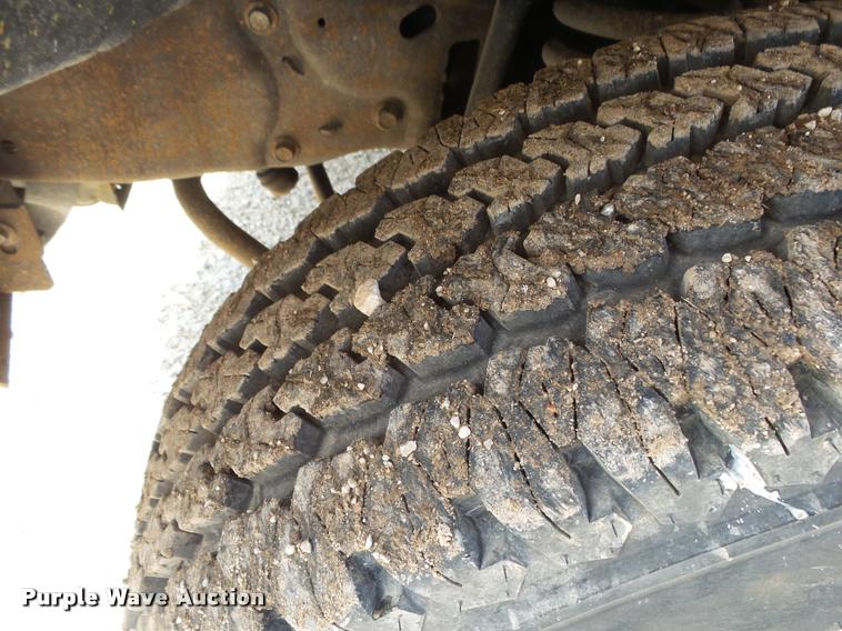 image for item DA2645 2005 Ford F250 pickup truck