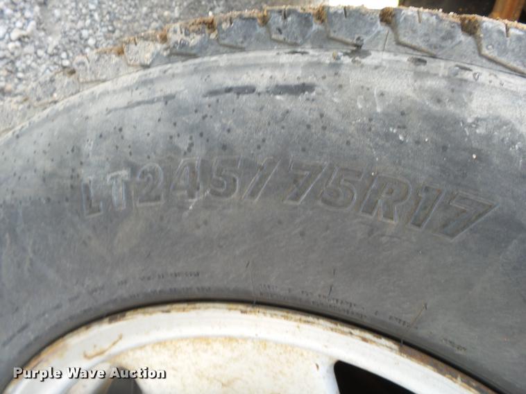 image for item DA2645 2005 Ford F250 pickup truck