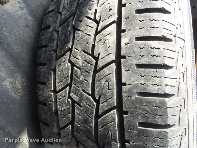 image for item DA2645 2005 Ford F250 pickup truck