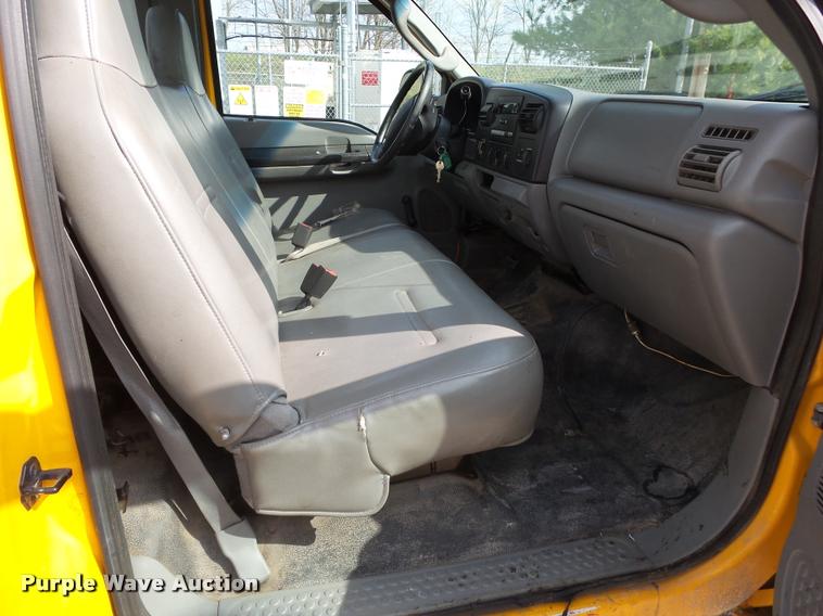 image for item DA2645 2005 Ford F250 pickup truck