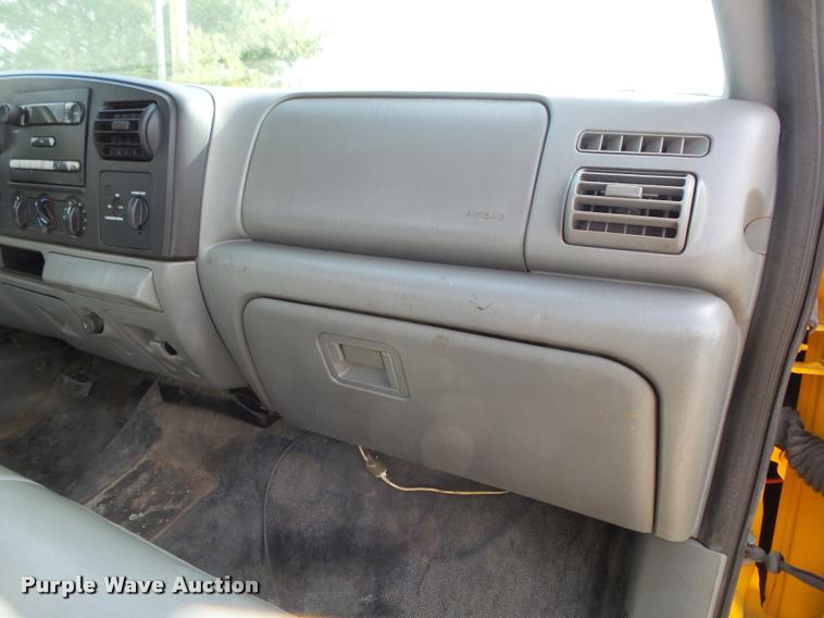 image for item DA2645 2005 Ford F250 pickup truck