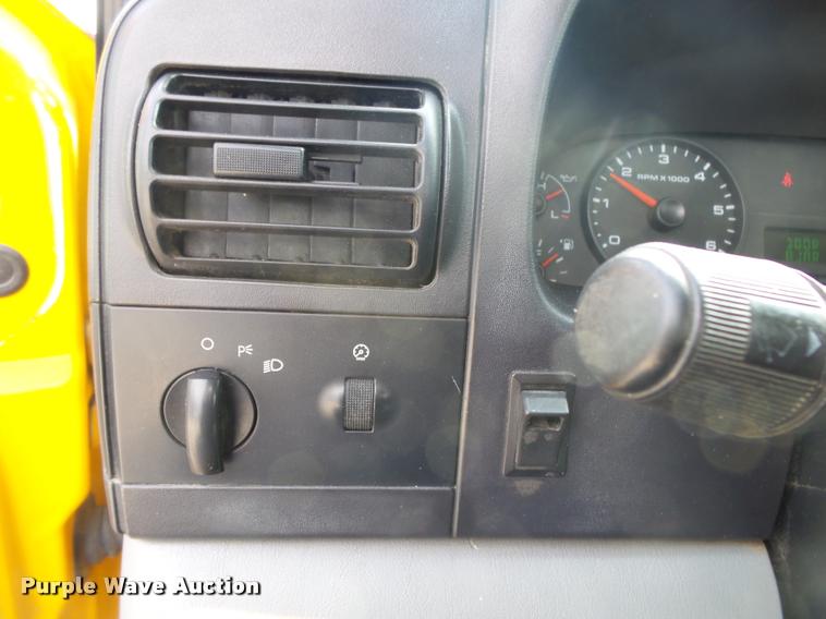 image for item DA2645 2005 Ford F250 pickup truck