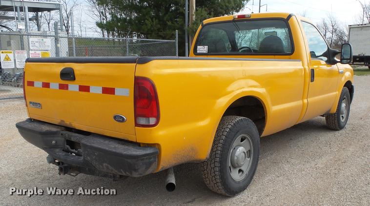 image for item DA2646 2005 Ford F250 pickup truck