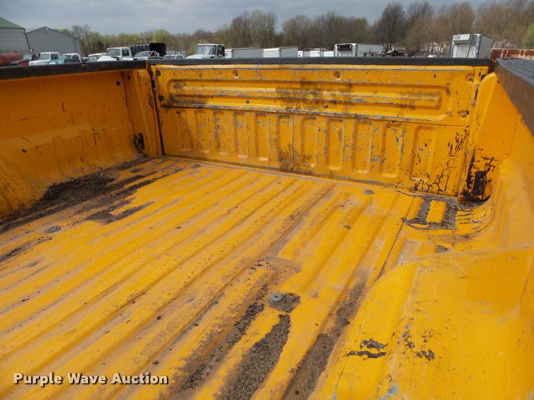 image for item DA2646 2005 Ford F250 pickup truck