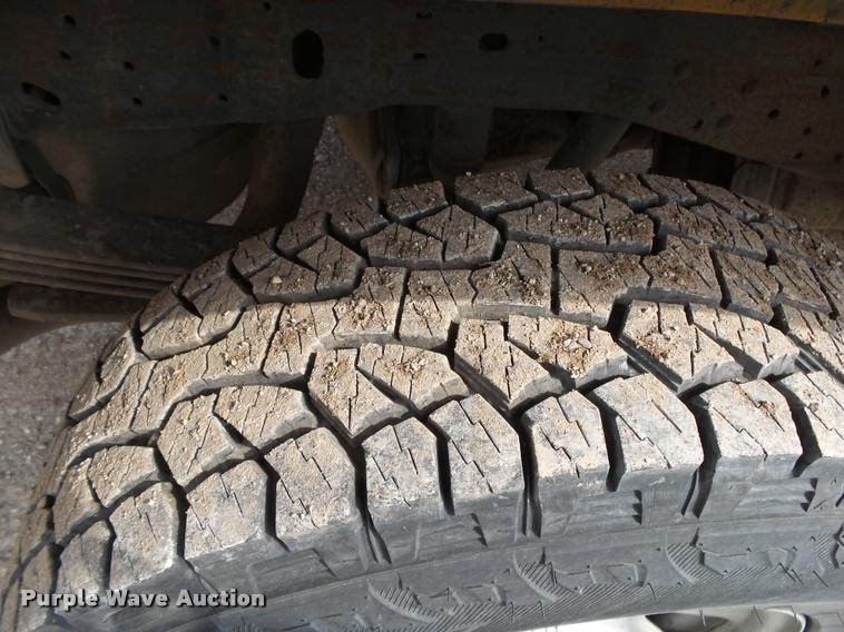 image for item DA2646 2005 Ford F250 pickup truck