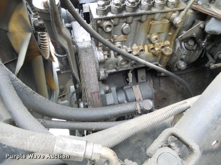 image for item DA3393 1992 Ford F700 truck cab and chassis