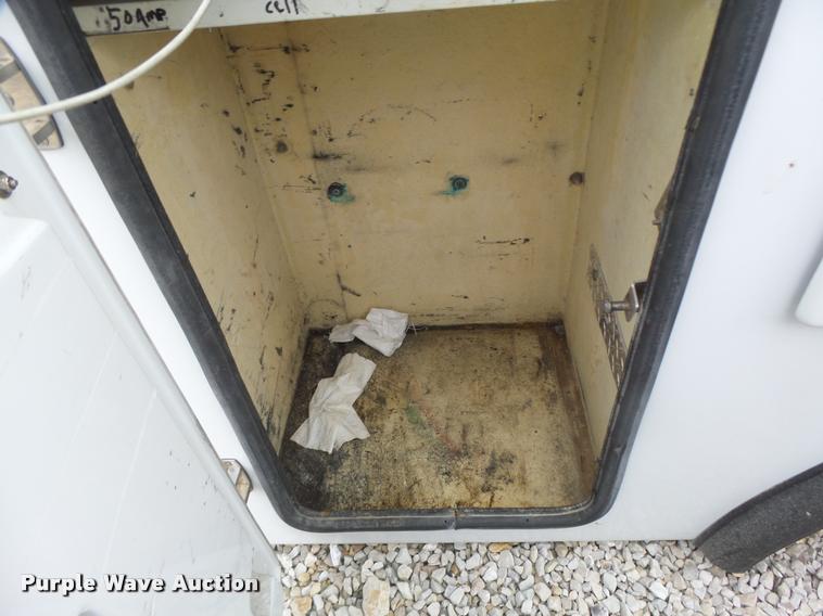 image for item DA3397 Astoria fiberglass service bed