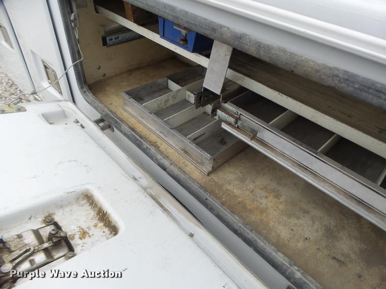 image for item DA3397 Astoria fiberglass service bed