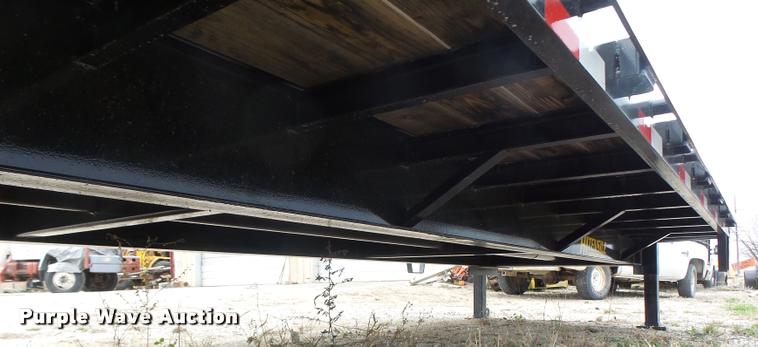 image for item DA3412 2015 Circle M equipment trailer