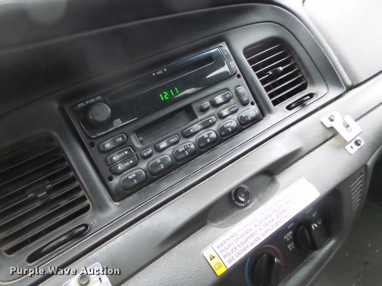 image for item DA3414 2005 Ford Crown Victoria Police Interceptor