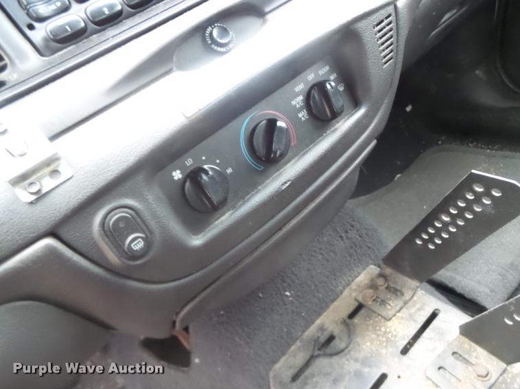 image for item DA3414 2005 Ford Crown Victoria Police Interceptor