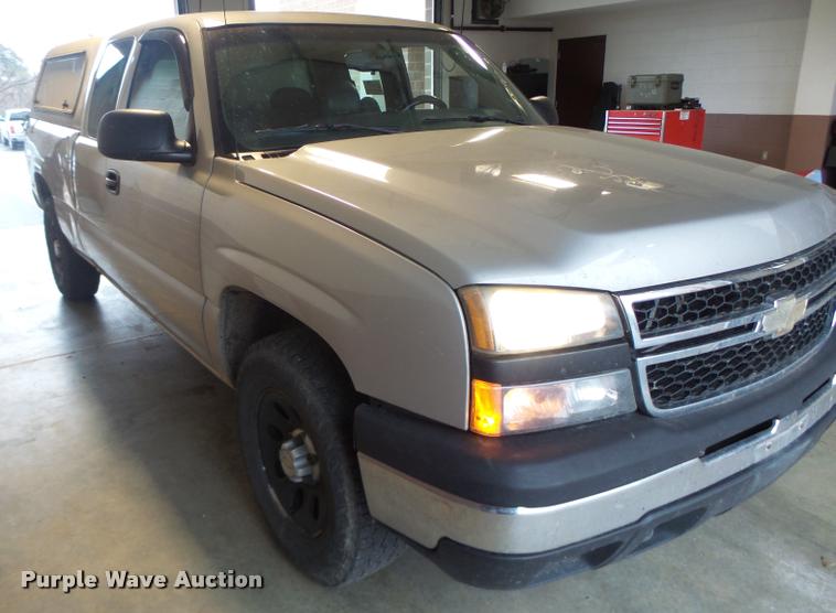 image for item DA3417 2006 Chevrolet Silverado 1500 Ext. Cab pickup truck