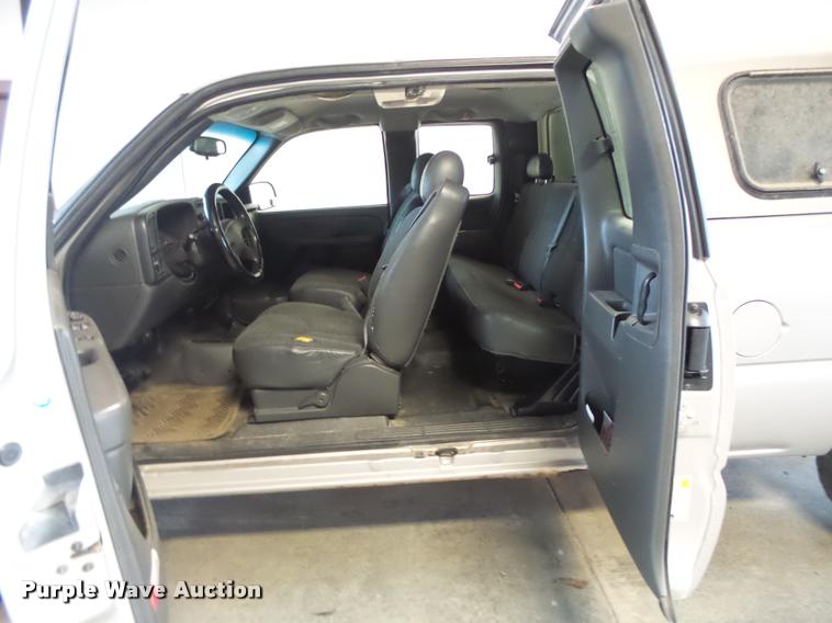 image for item DA3417 2006 Chevrolet Silverado 1500 Ext. Cab pickup truck