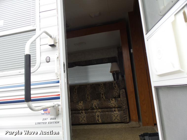 image for item DA3421 2004 Coachmen 297RKS Limited Edition RV