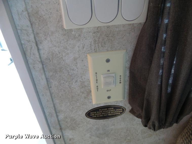 image for item DA3421 2004 Coachmen 297RKS Limited Edition RV