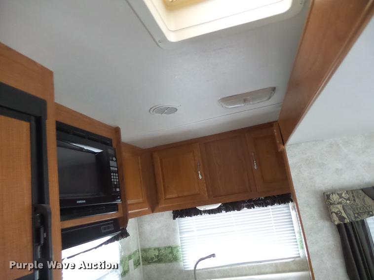 image for item DA3421 2004 Coachmen 297RKS Limited Edition RV