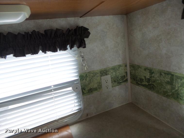 image for item DA3421 2004 Coachmen 297RKS Limited Edition RV