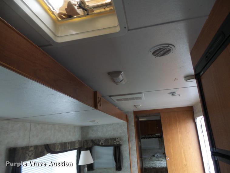 image for item DA3421 2004 Coachmen 297RKS Limited Edition RV