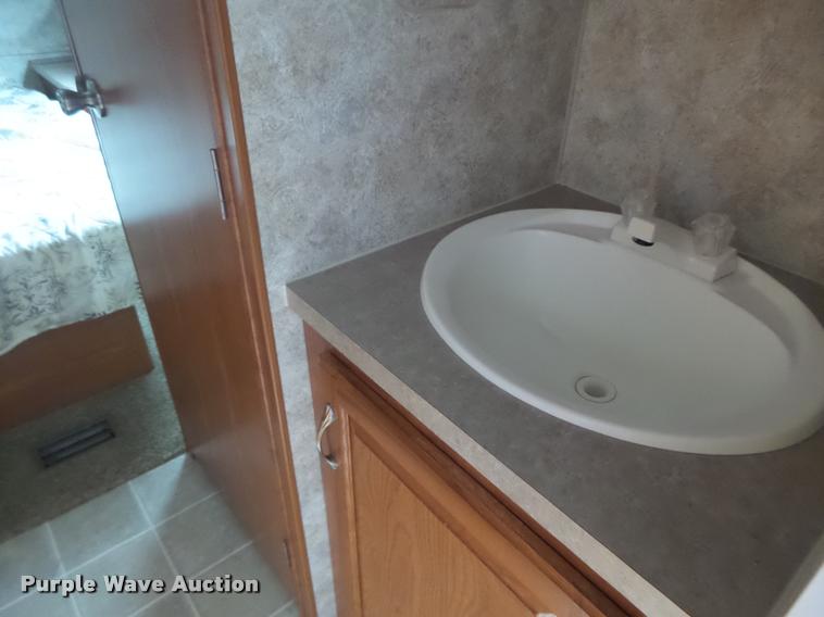 image for item DA3421 2004 Coachmen 297RKS Limited Edition RV