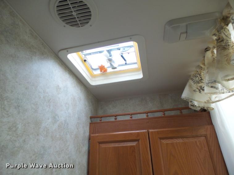 image for item DA3421 2004 Coachmen 297RKS Limited Edition RV