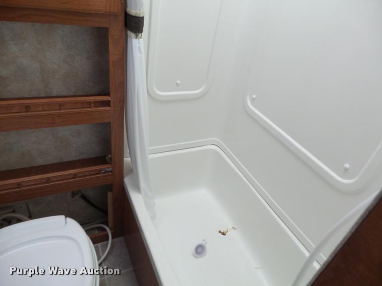 image for item DA3421 2004 Coachmen 297RKS Limited Edition RV