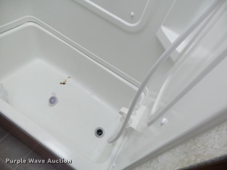 image for item DA3421 2004 Coachmen 297RKS Limited Edition RV