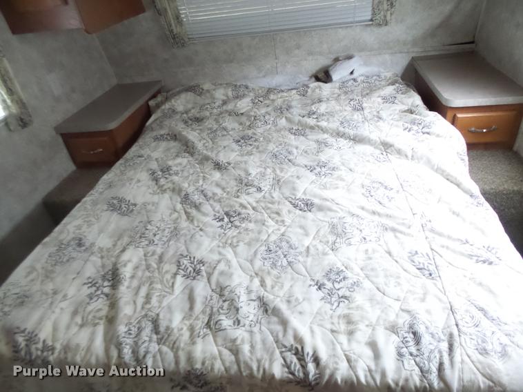 image for item DA3421 2004 Coachmen 297RKS Limited Edition RV