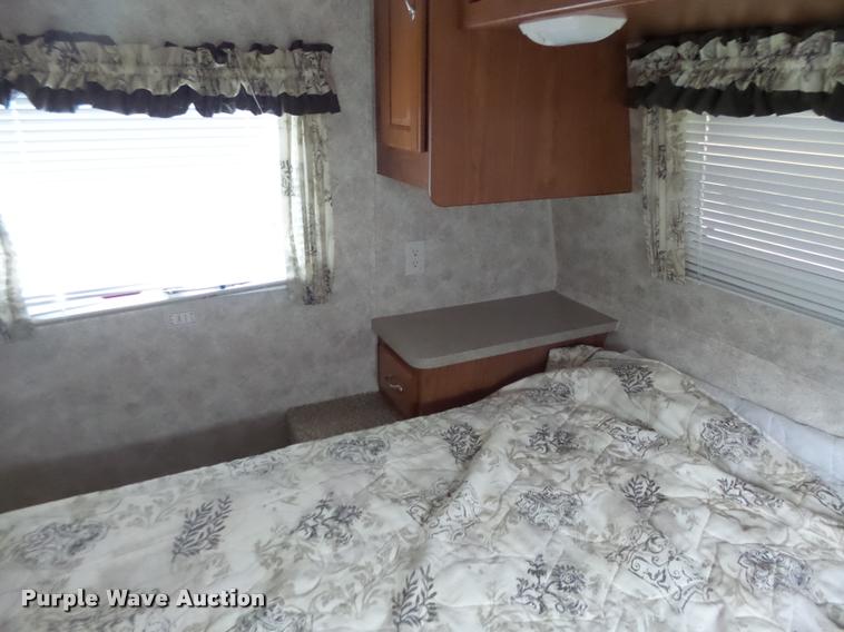 image for item DA3421 2004 Coachmen 297RKS Limited Edition RV