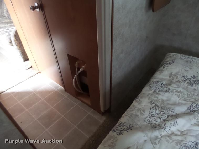 image for item DA3421 2004 Coachmen 297RKS Limited Edition RV