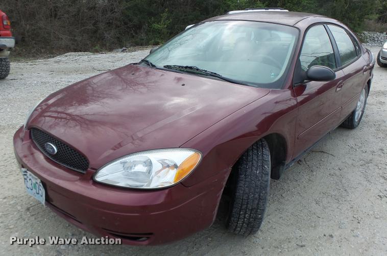 image for item DA3426 2006 Ford Taurus