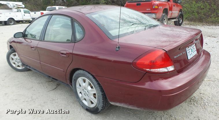 image for item DA3426 2006 Ford Taurus