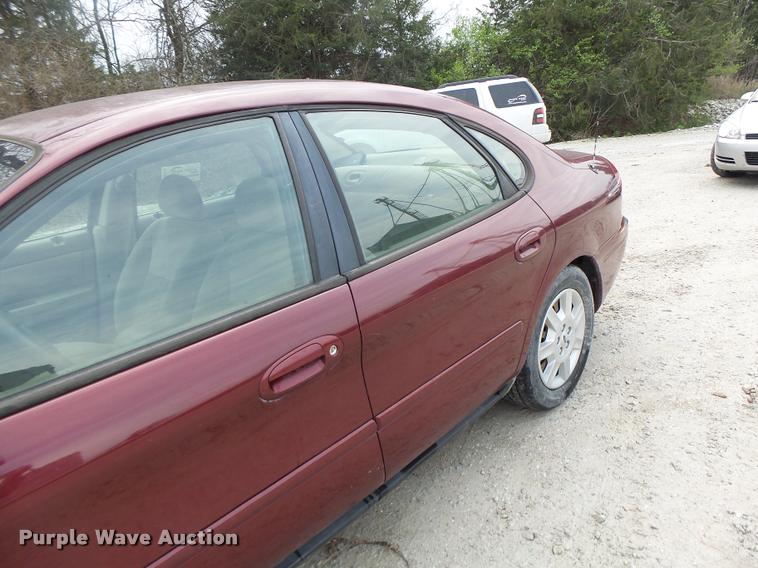 image for item DA3426 2006 Ford Taurus