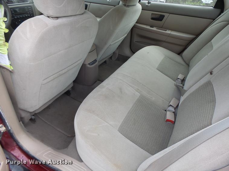 image for item DA3426 2006 Ford Taurus