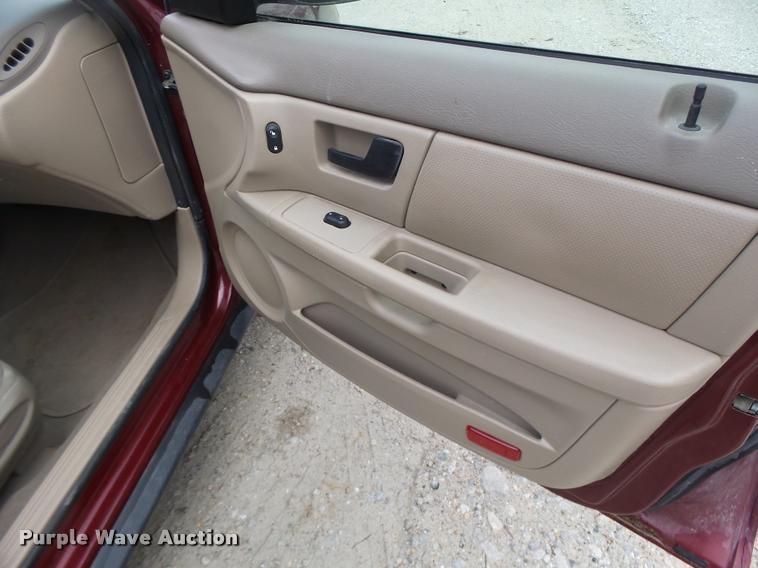 image for item DA3426 2006 Ford Taurus