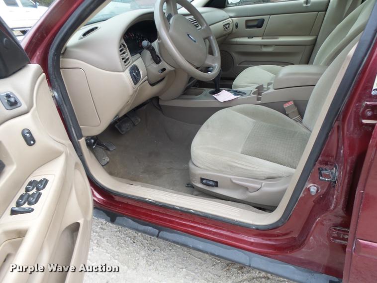 image for item DA3426 2006 Ford Taurus