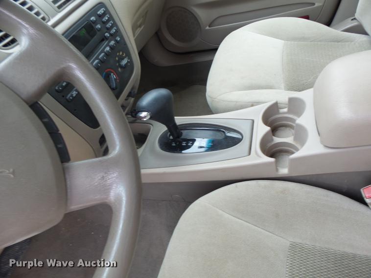 image for item DA3426 2006 Ford Taurus