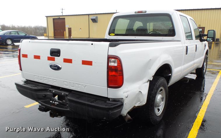 image for item DA3441 2009 Ford F250 Super Duty Crew Cab pickup truck