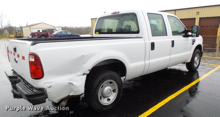 image for item DA3441 2009 Ford F250 Super Duty Crew Cab pickup truck