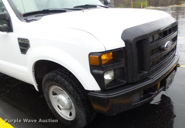 image for item DA3441 2009 Ford F250 Super Duty Crew Cab pickup truck