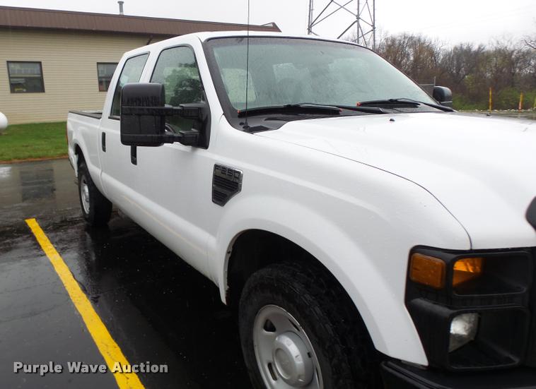 image for item DA3441 2009 Ford F250 Super Duty Crew Cab pickup truck