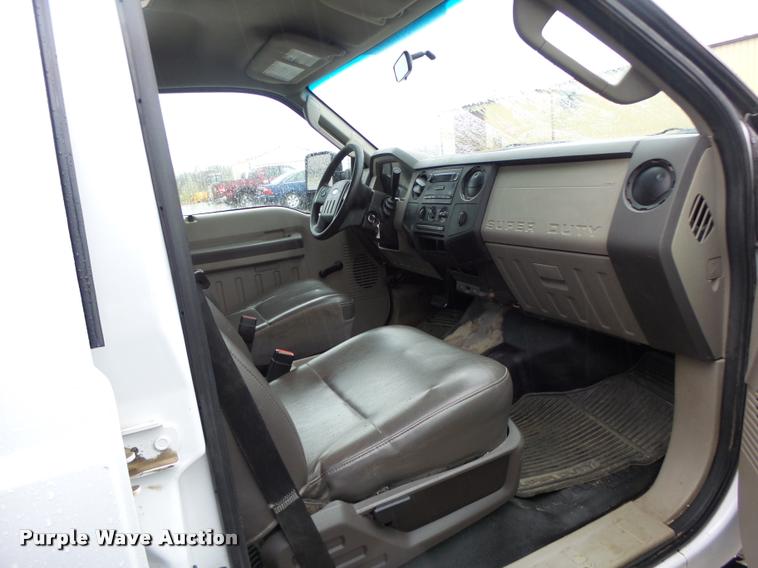 image for item DA3441 2009 Ford F250 Super Duty Crew Cab pickup truck