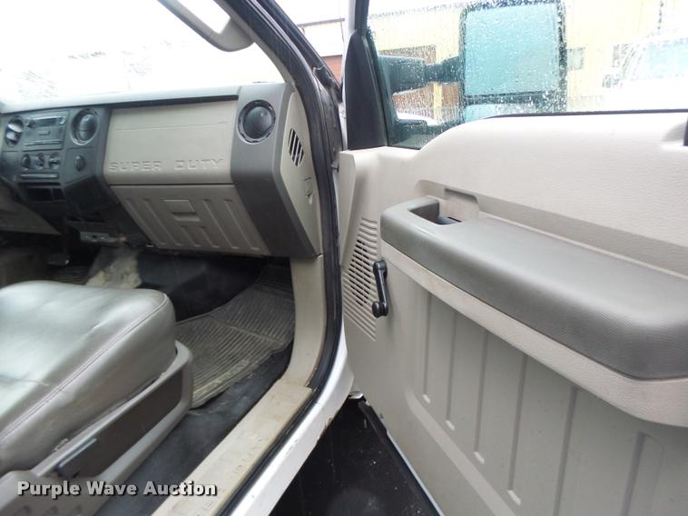 image for item DA3441 2009 Ford F250 Super Duty Crew Cab pickup truck