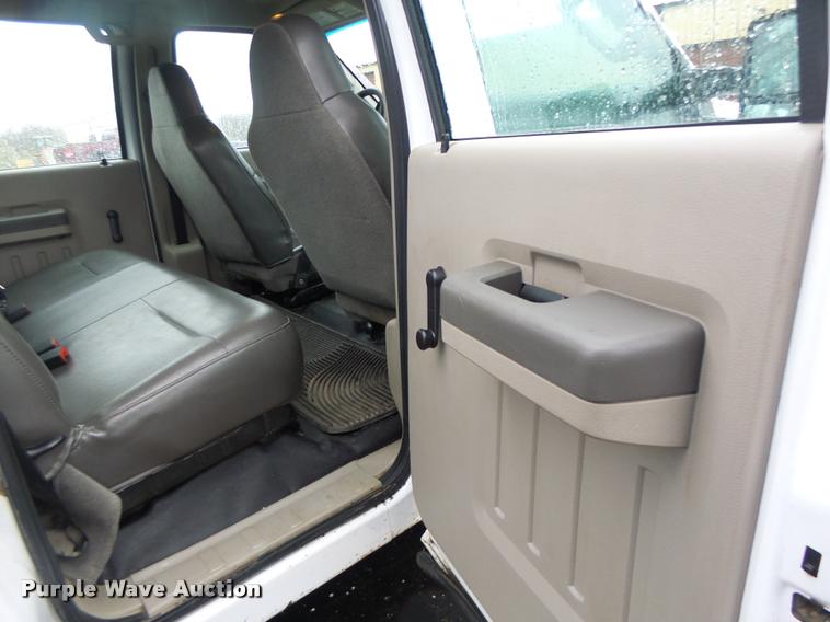image for item DA3441 2009 Ford F250 Super Duty Crew Cab pickup truck