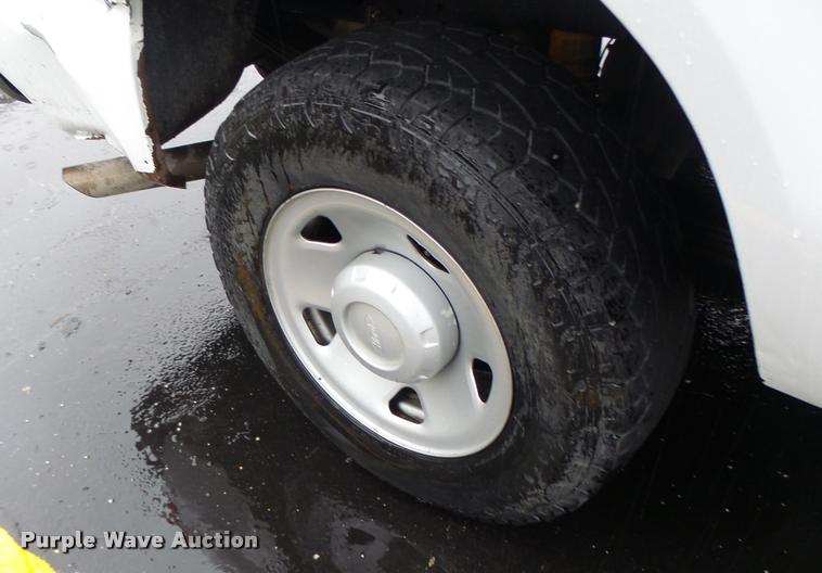 image for item DA3441 2009 Ford F250 Super Duty Crew Cab pickup truck