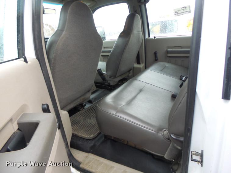 image for item DA3441 2009 Ford F250 Super Duty Crew Cab pickup truck