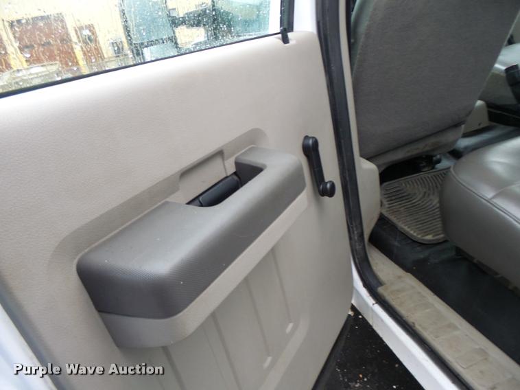 image for item DA3441 2009 Ford F250 Super Duty Crew Cab pickup truck